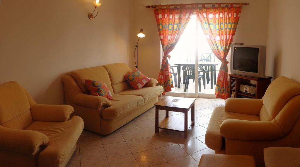 Apartamento Avenida Da Liberdade Albufeira Phòng bức ảnh